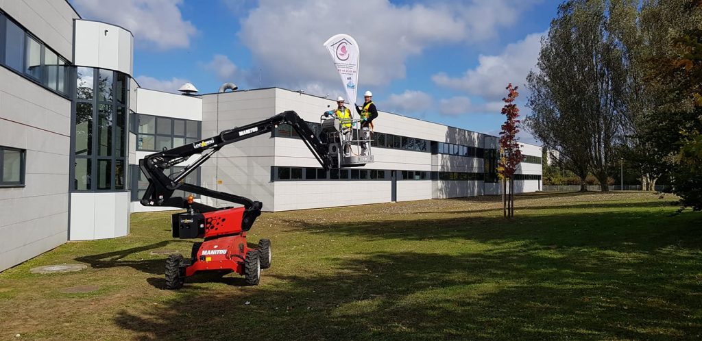 Nettoyage et ravalement de façade bâtiment industriel Cofapi